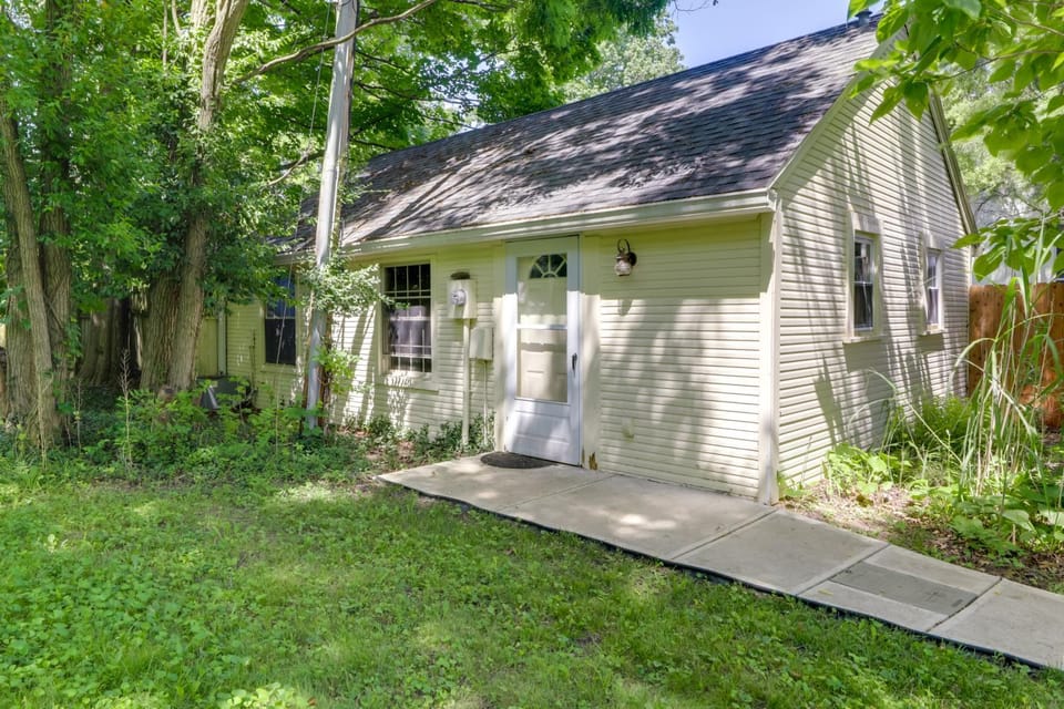 Quiet and Idyllic Studio Near Glen Helen Preserve Apartment in Yellow Springs