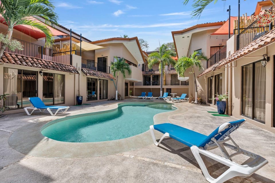 Property building, Swimming pool