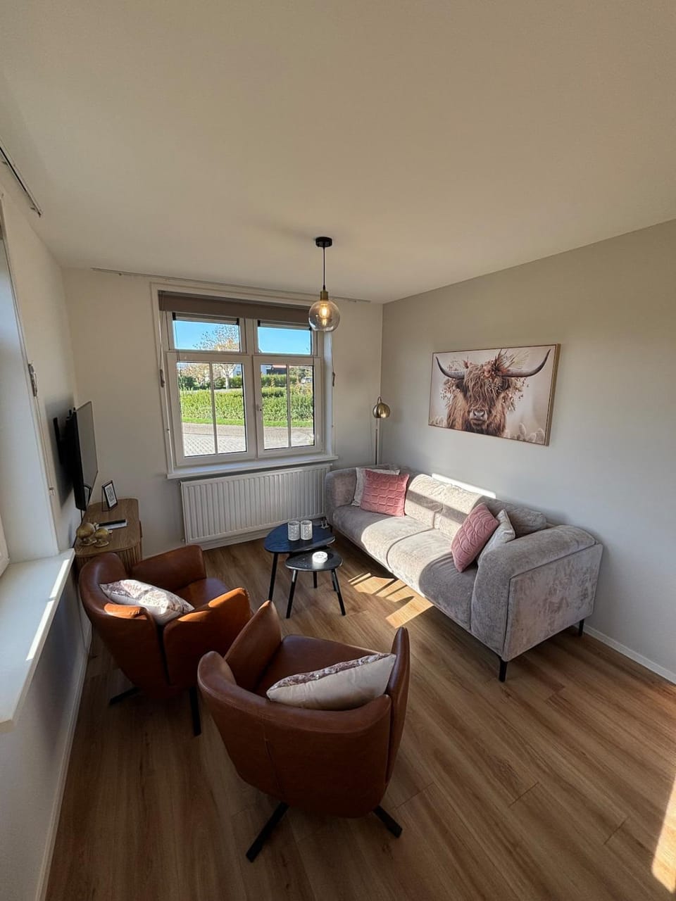 TV and multimedia, Living room, Seating area