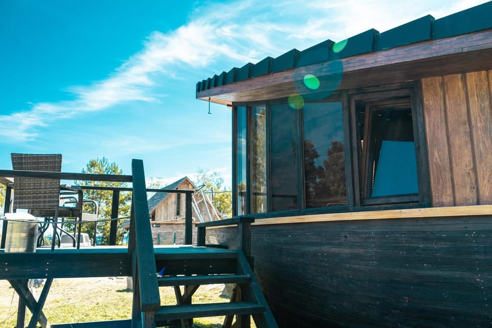 Viesu nams Melnsils Bed and Breakfast in Latvia
