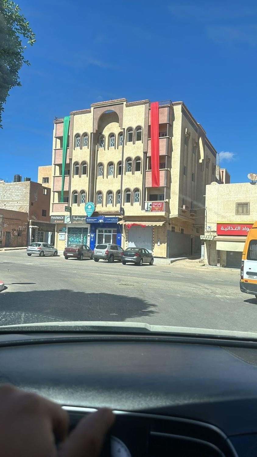 Property building, City view, Street view, Location, Parking