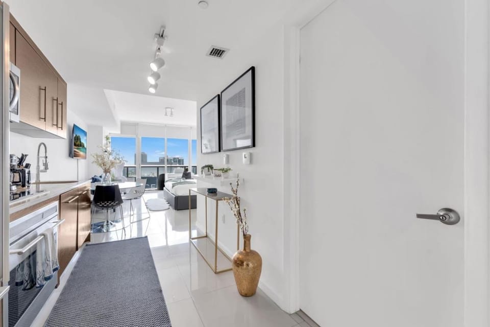 Luxury Unit W Residences Brickell Apartment in Brickell