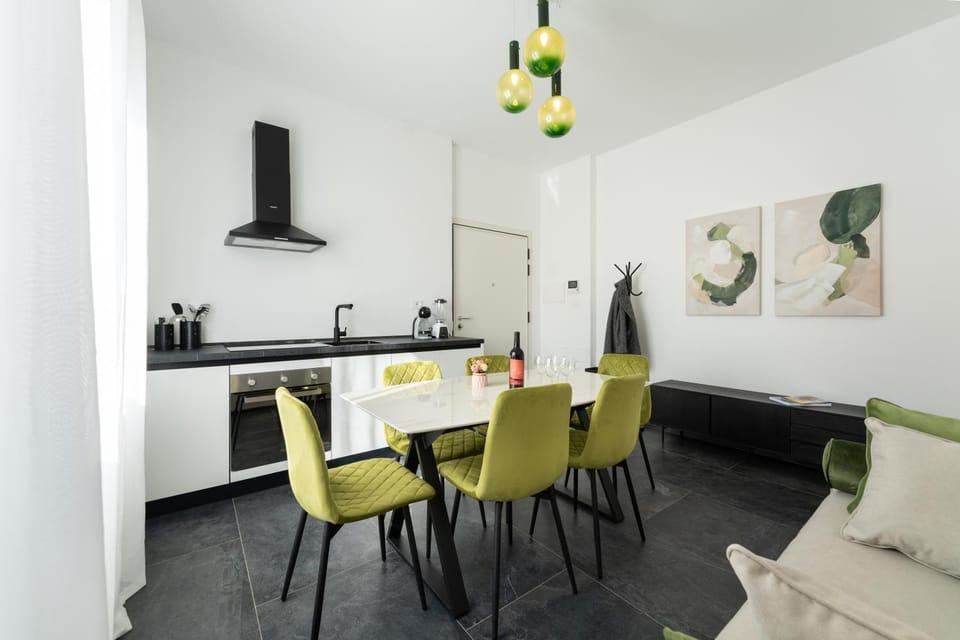 Kitchen or kitchenette, Living room, Seating area, Dining area, minibar, pet friendly, stove
