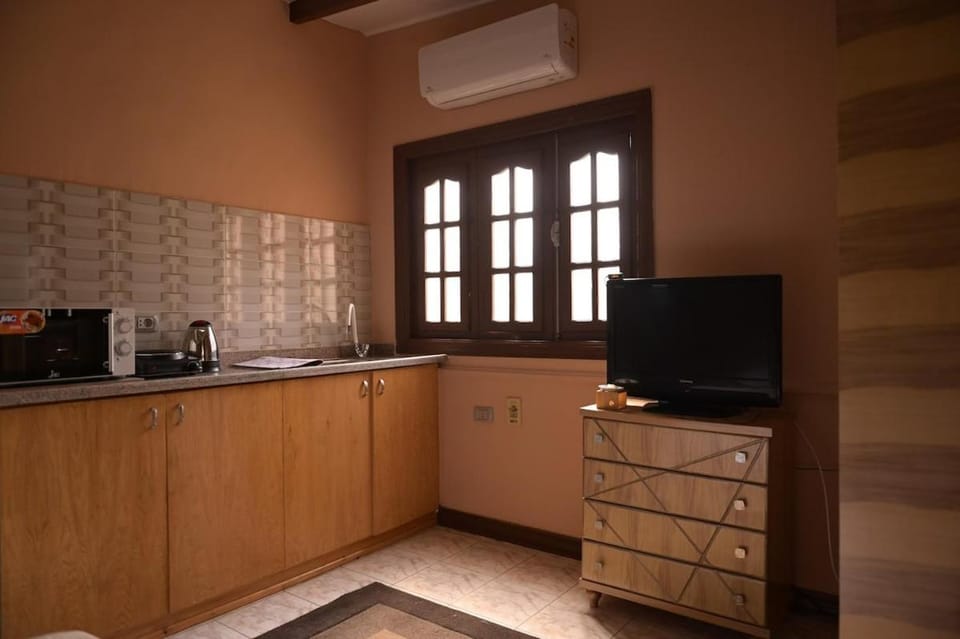 Belle Helen - Cozy Studio - Downtown Cairo Apartment in Cairo