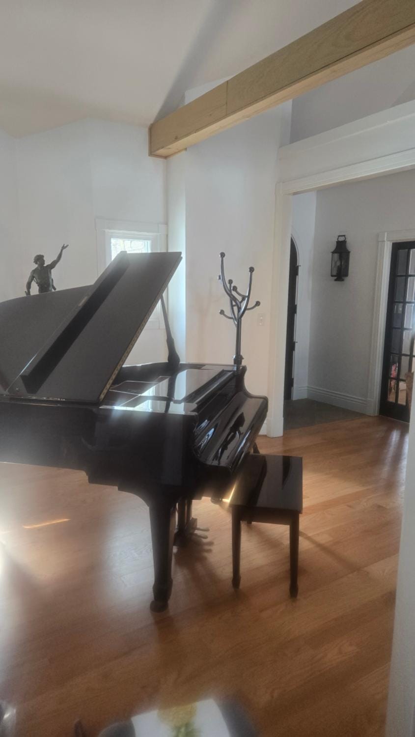 Beautiful Kentucky Derby Rental Home Accommodating 10 Guests or More House in Jefferson County