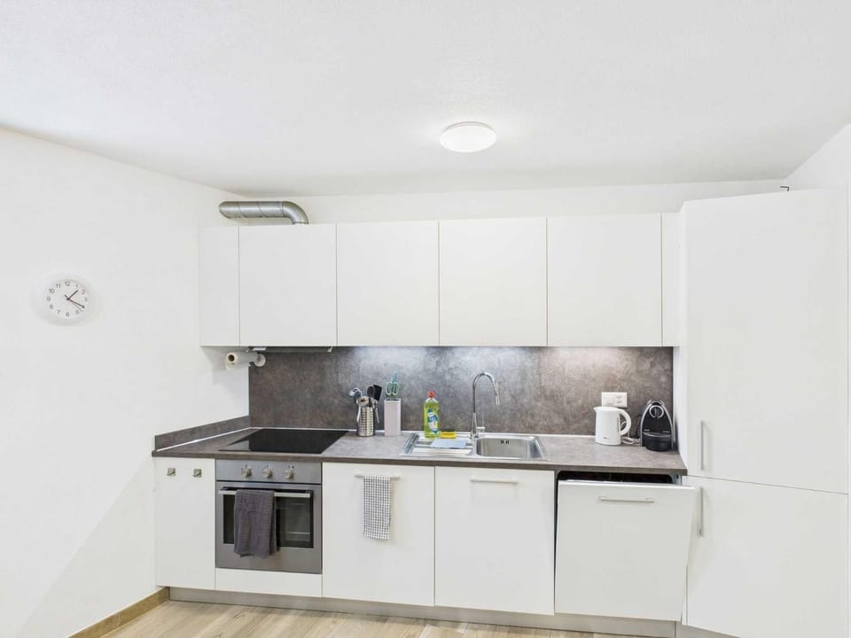 Kitchen or kitchenette, kitchen