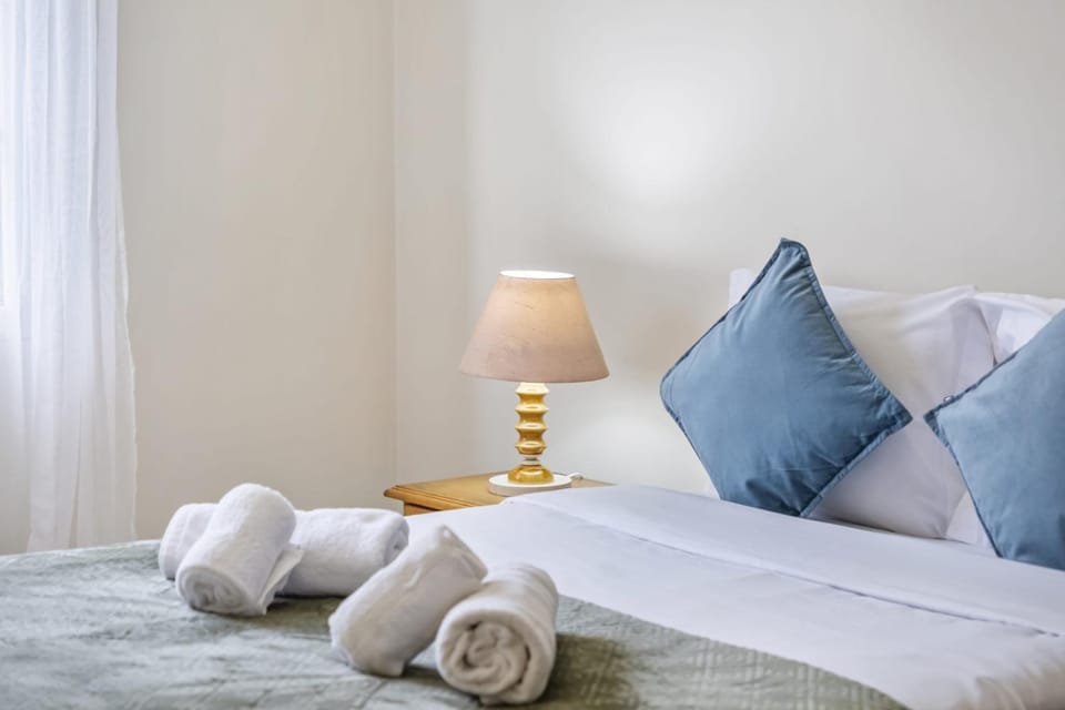 Horizon Glow II by Zest & Guest Apartment in Madeira District