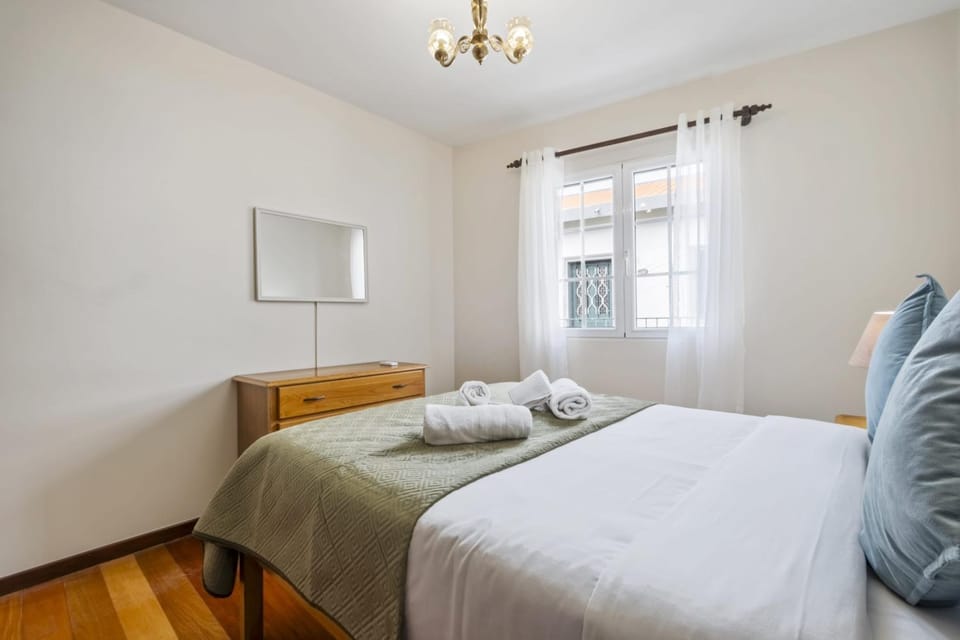 Horizon Glow II by Zest & Guest Apartment in Madeira District