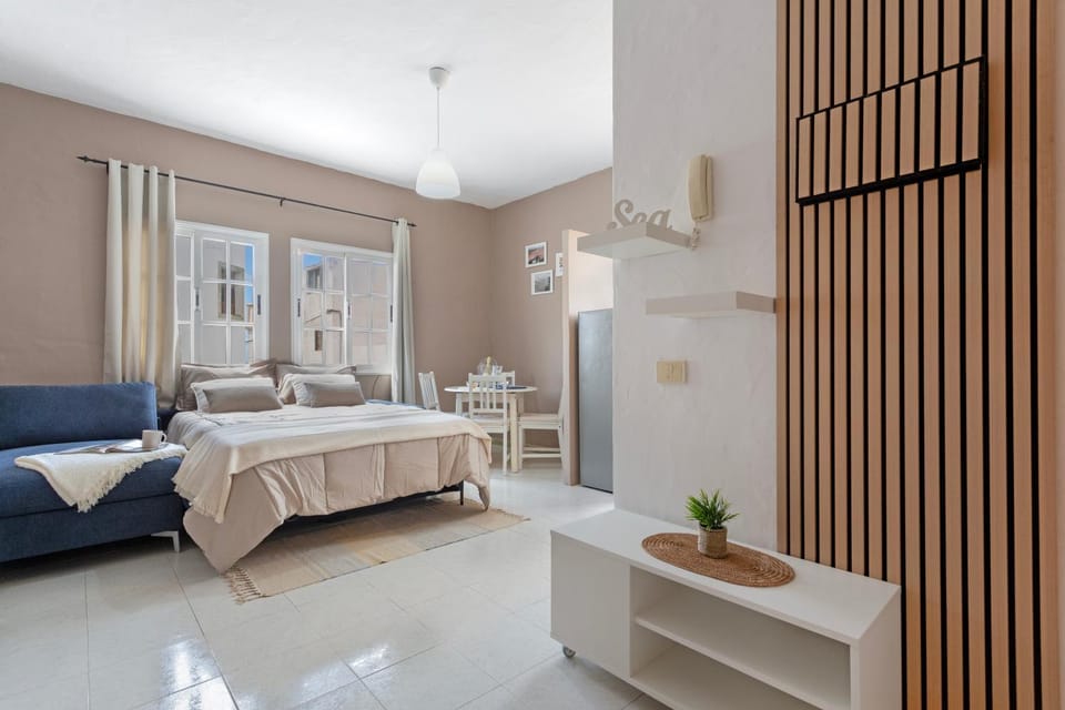 Living room, Bedroom