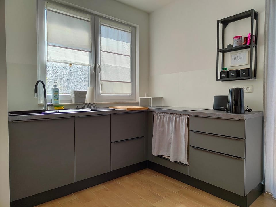 Kitchen or kitchenette, Decorative detail, stove, toaster, kitchen