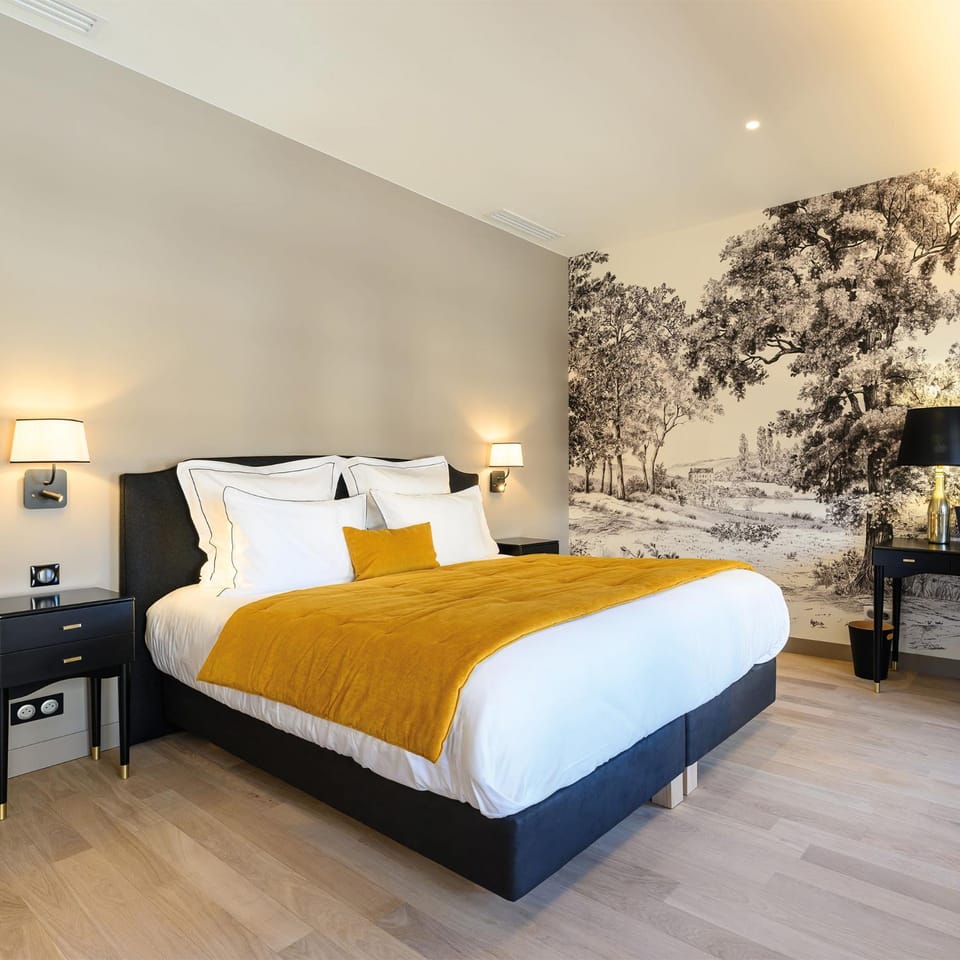 Bed, Bedroom