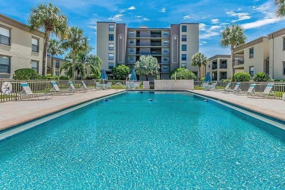 Sea Club #204 - Casa Intercoastal House in Indian Shores