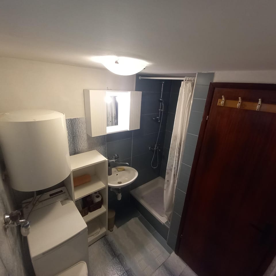 Toilet, Bathroom