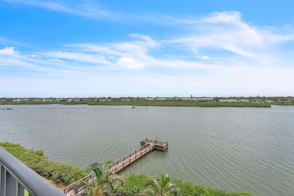 Sea Club #304 - Gone Coastal House in Indian Shores