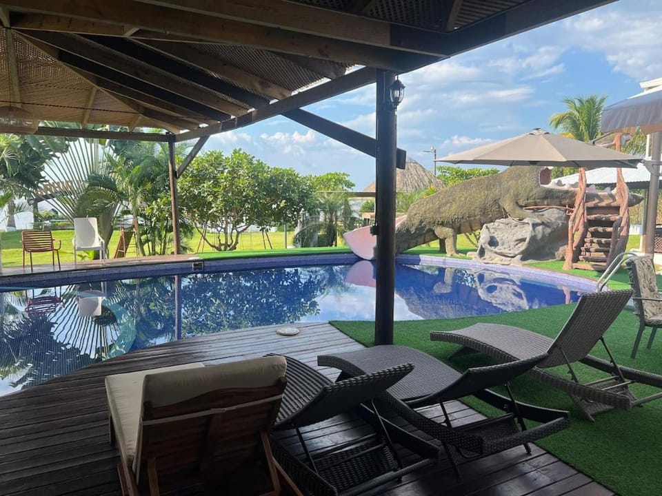 Bahía Caimán , Río dulce House in Guatemala