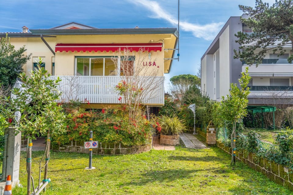 Property building, Garden view
