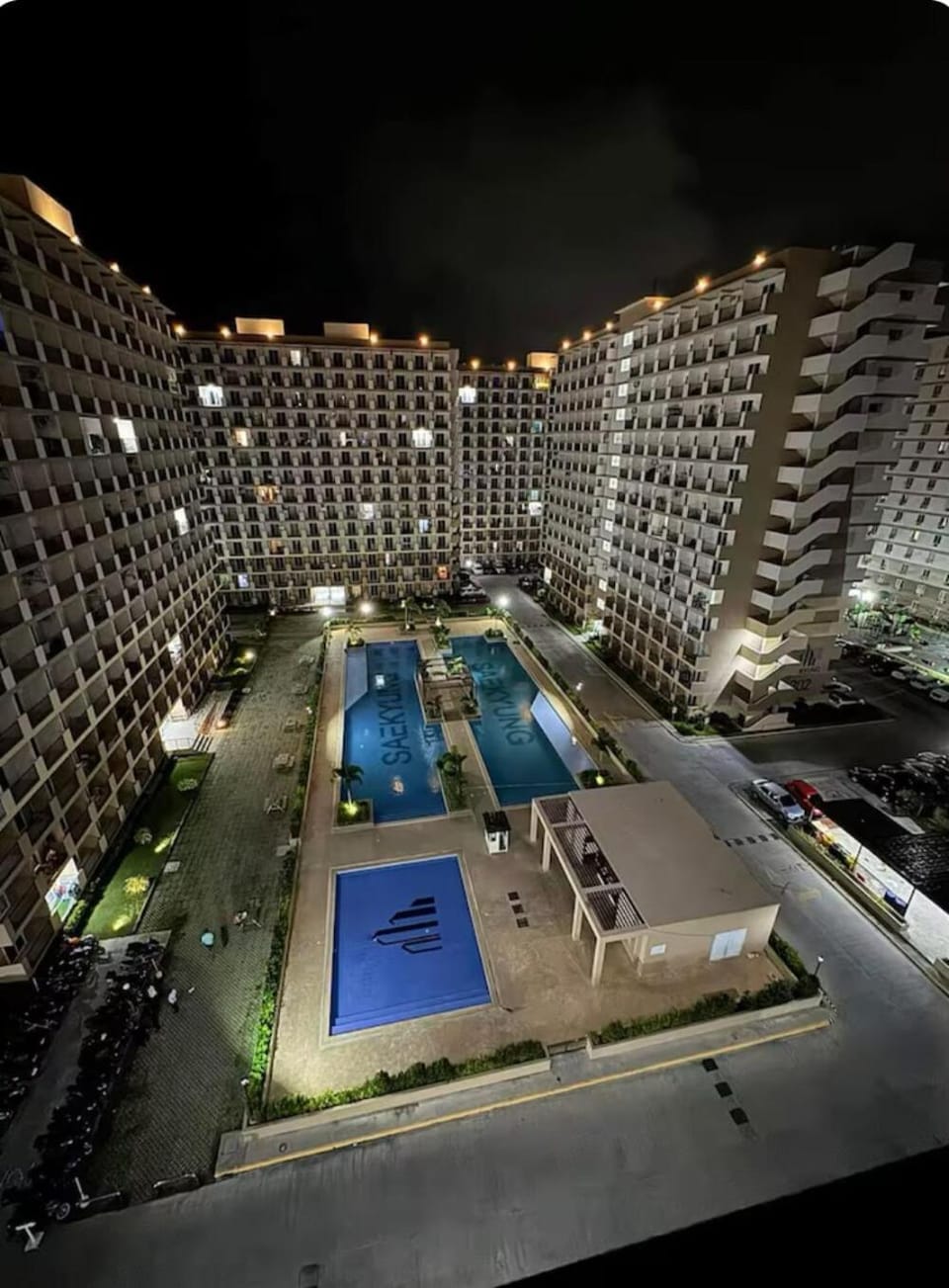 Property building, Swimming pool