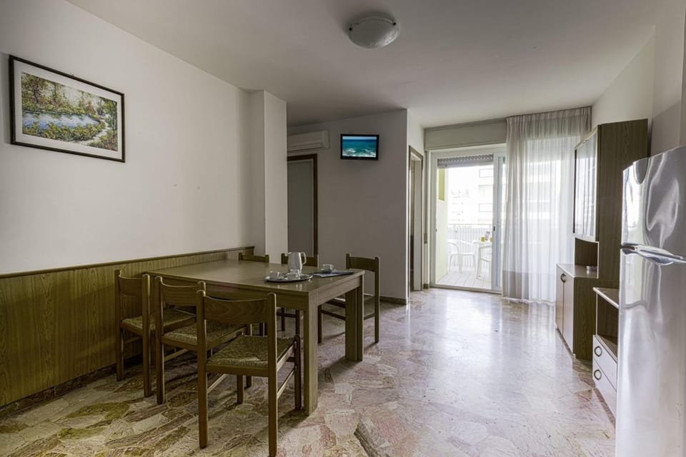 Decorative detail, Dining area