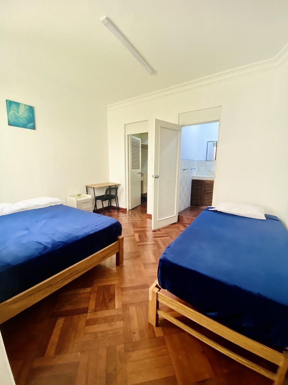 Photo of the whole room, Bedroom