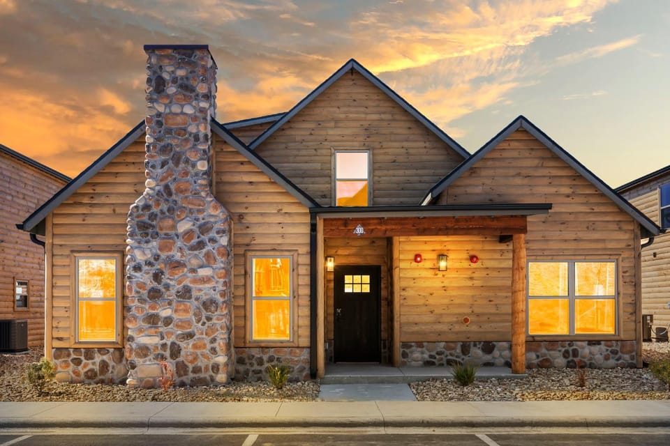 New Log Cabin, Pvt Hot Tub, Free Daily Activities, Shuffleboard, Arcade Cabin in Branson