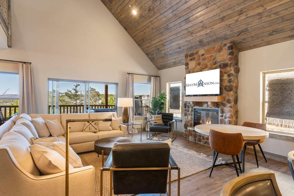 New Log Cabin, Pvt Hot Tub, Free Daily Activities, Shuffleboard, Arcade Cabin in Branson