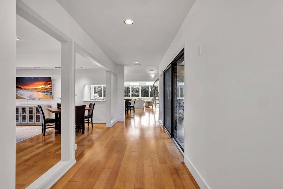 Marsh Oasis Stunning Family 4 BR Sea Pines w Hot Tub House in Hilton Head Island