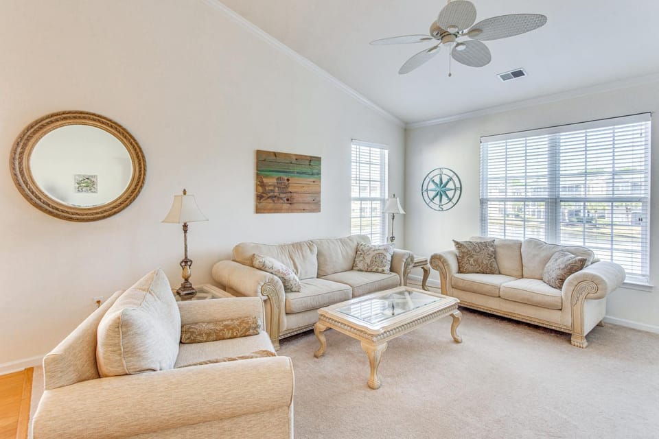 5 Mi to Shore: Condo w/ Patio in Sunset Beach! House in Sunset Beach