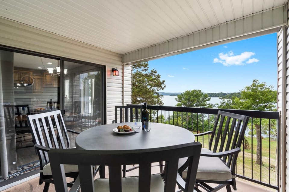 The Fishin Hole House in Kimberling City