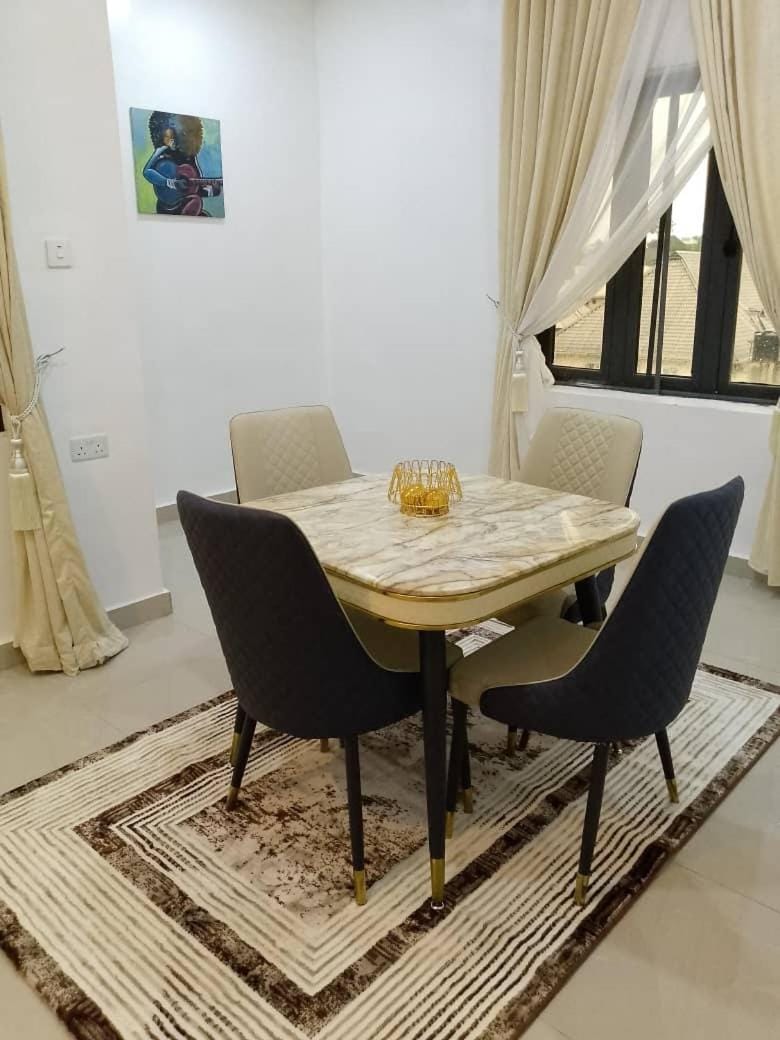 VIN-RUES Apartment and Suites Apartment hotel in Nigeria
