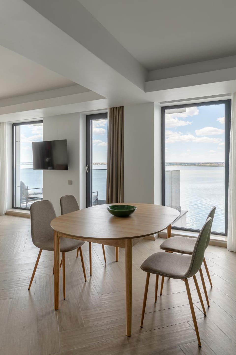 Verona Lake Mamaia Apartment in Constanta