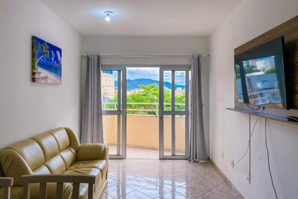 Amplo apto há 150 metros do mar - 0406 Apartment in Florianopolis