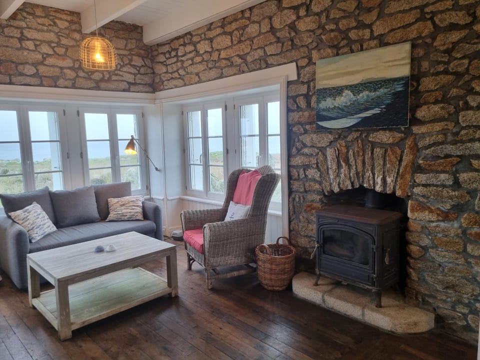Living room, Seating area, Sea view, fireplace