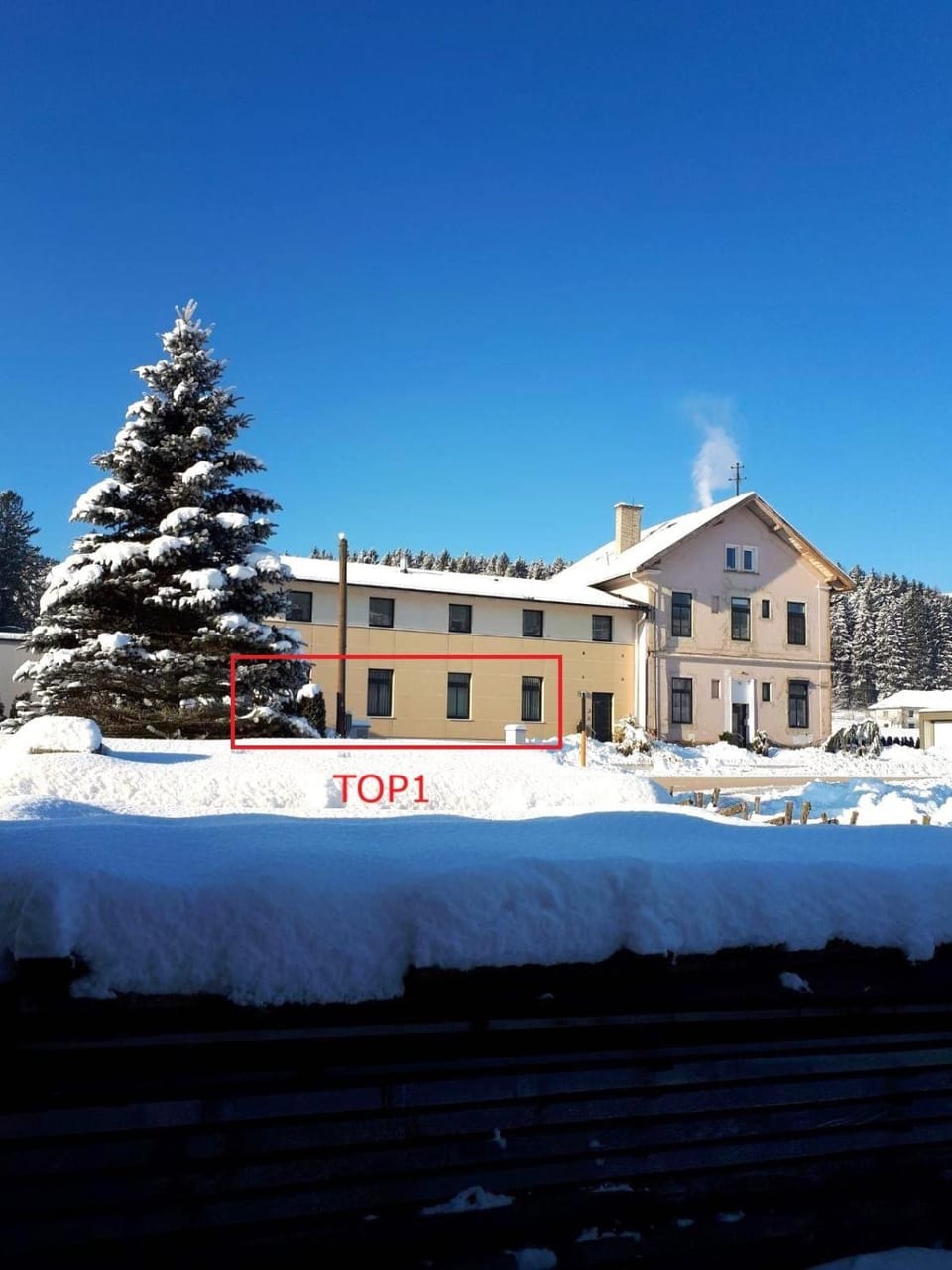 Property building, Natural landscape, Winter