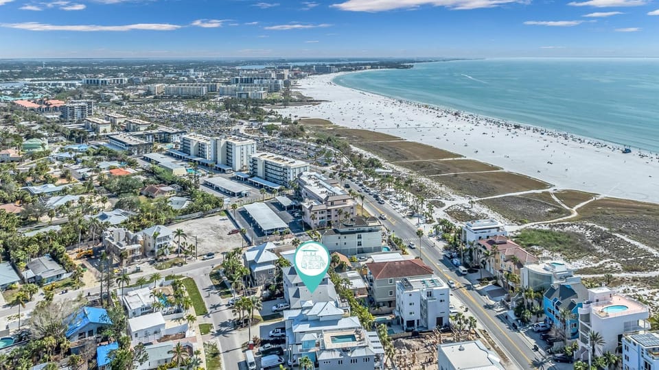 Beachside Haven - 650C House in Siesta Beach