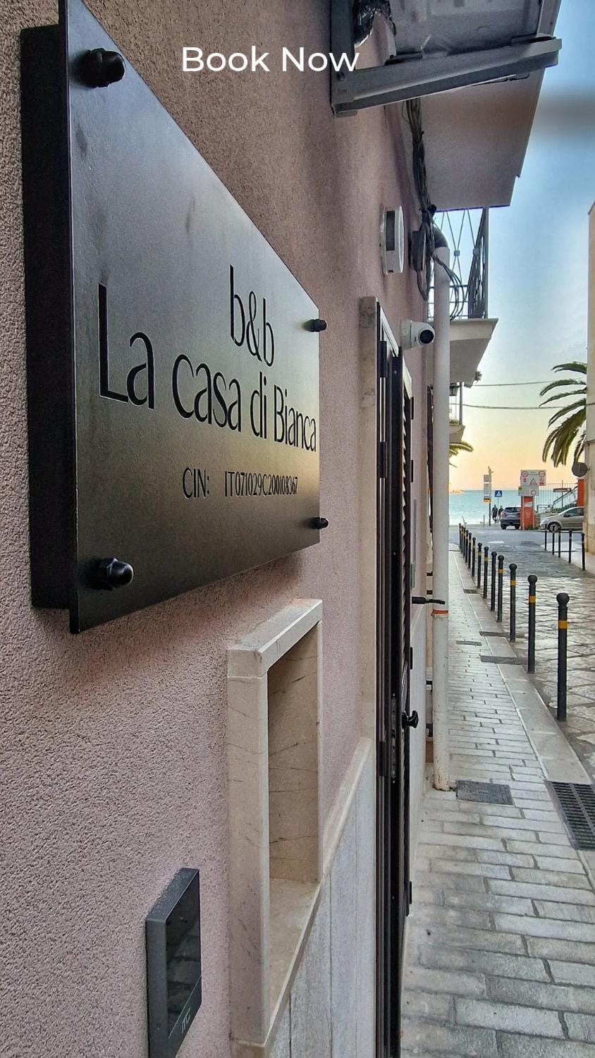 Logo/Certificate/Sign, Landmark view