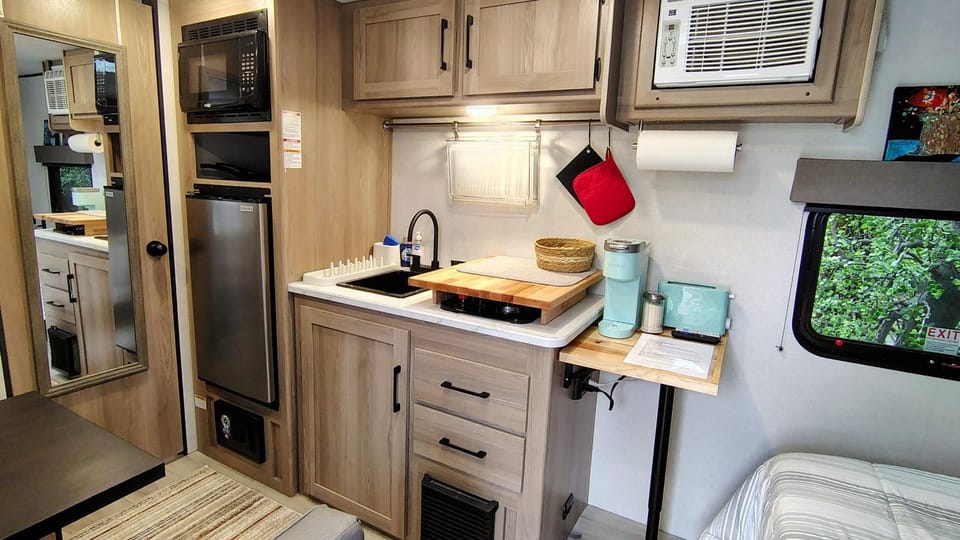 Coffee/tea facilities, Kitchen or kitchenette, toaster