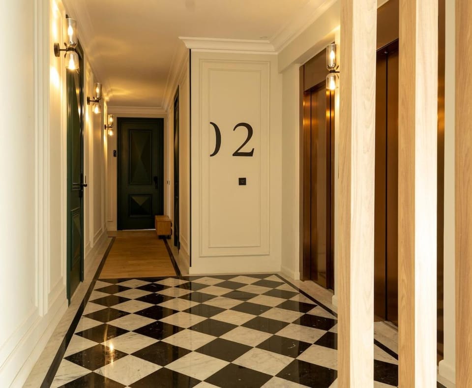 Cozy & Modern Apartment with Rooftop Gym Great Casablanca Location Apartment in Casablanca