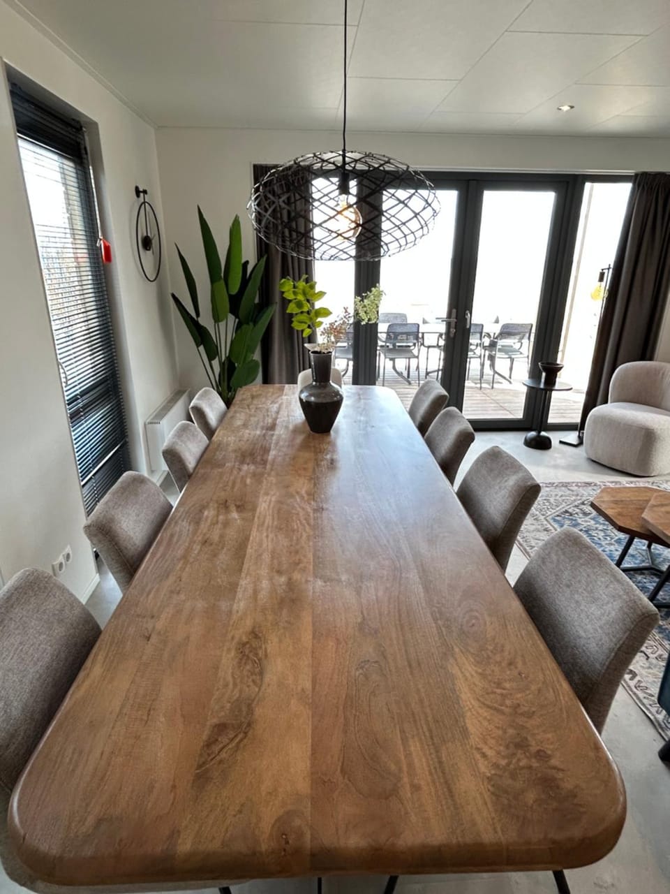 Living room, Dining area