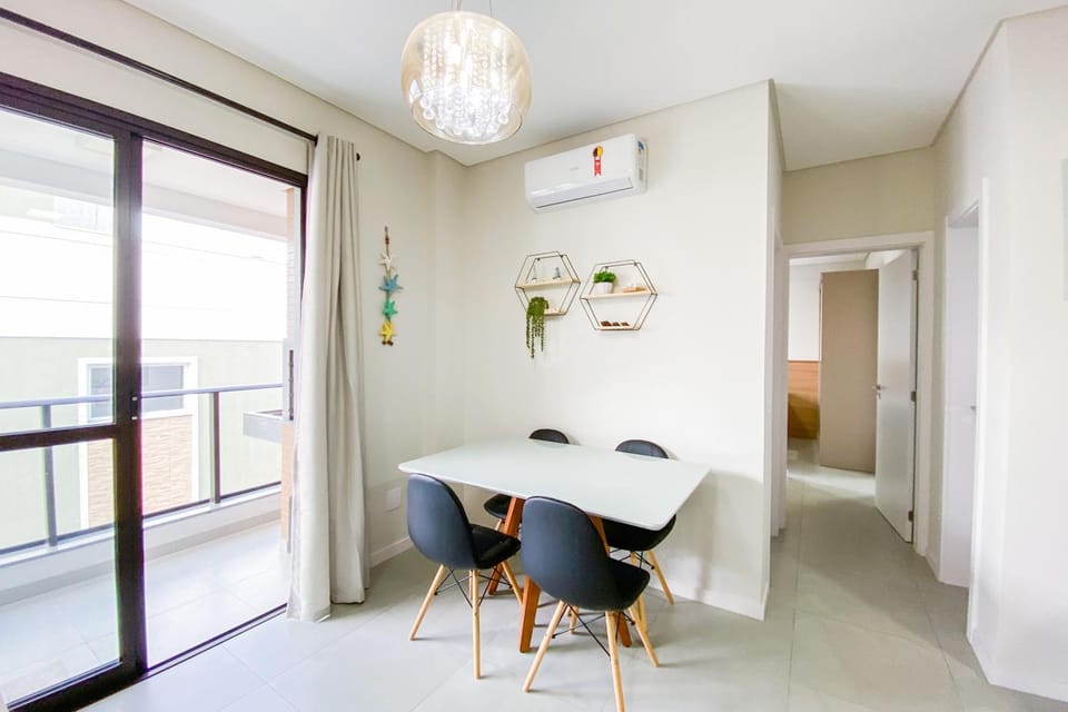 Apto de 2 quartos com ótima localização - 0416 Apartment in Florianopolis