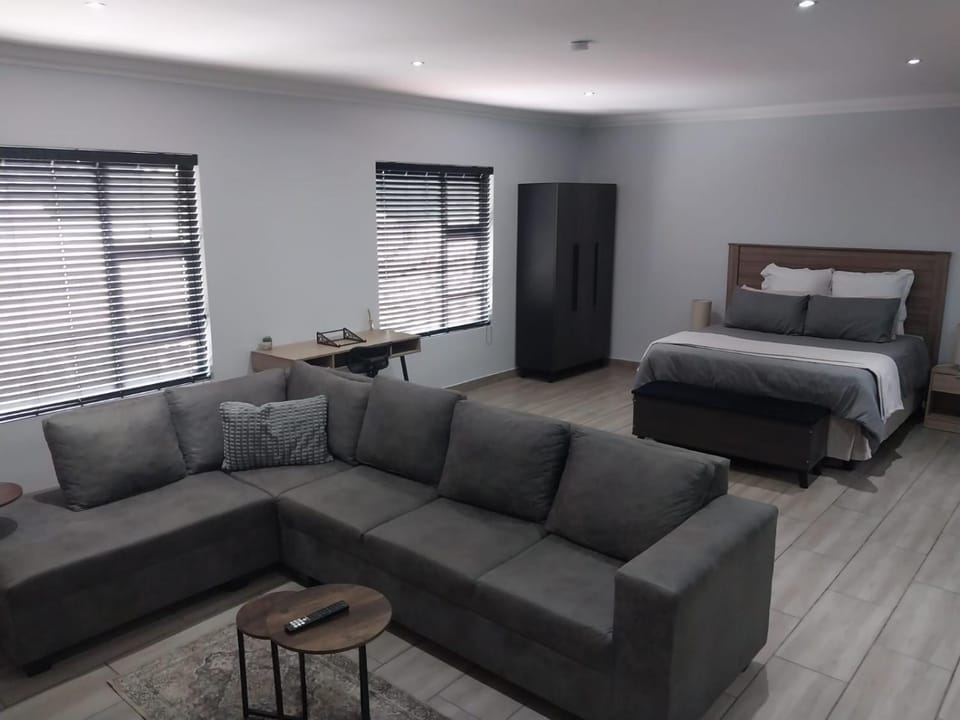 Skyline Unit1 Apartment in Gauteng