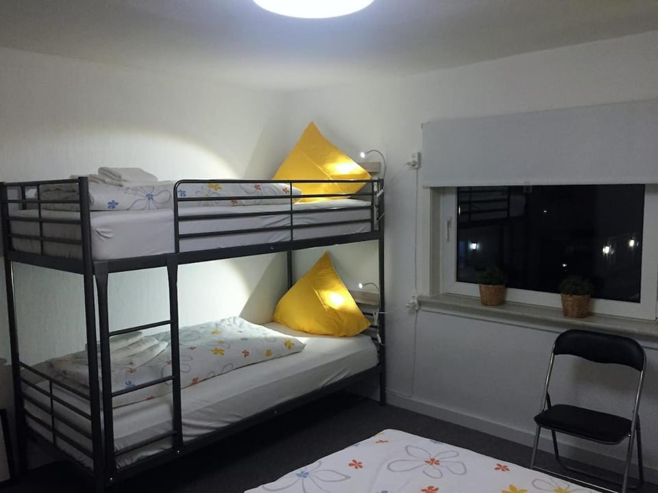 bunk bed