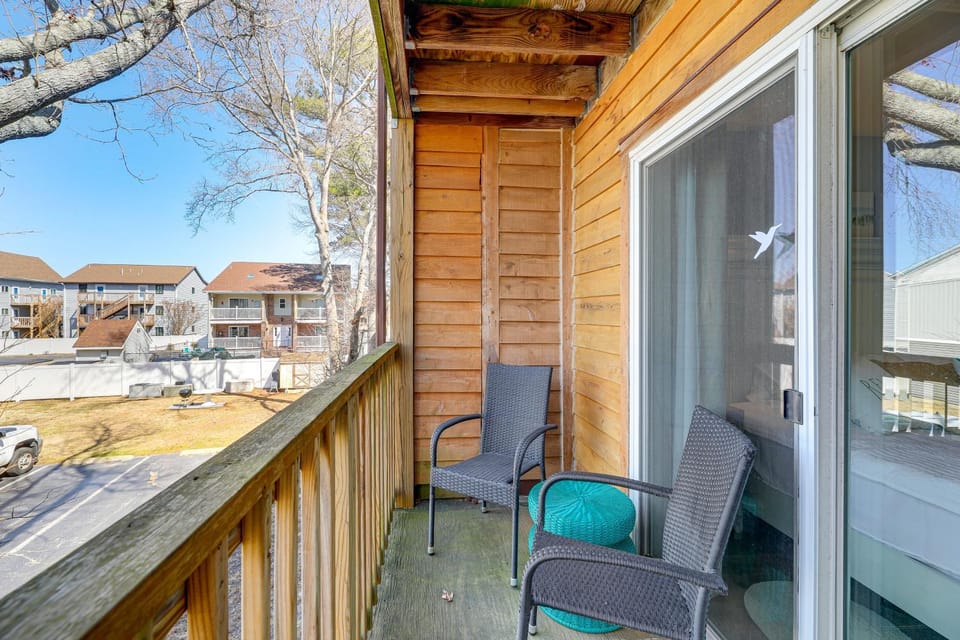 Walk to Beach: Newly Remodeled Condo in Ocean City House in Ocean City
