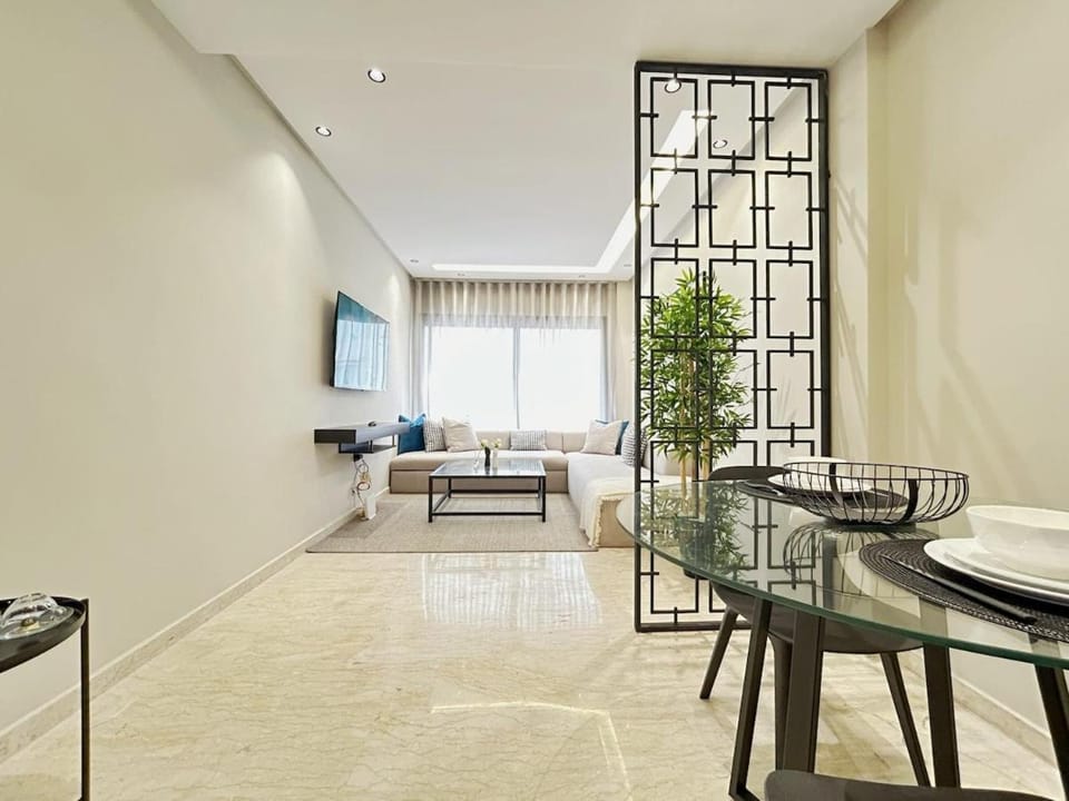 Chic & Design Loft À 5 Minutes de la Corniche Apartment in Casablanca
