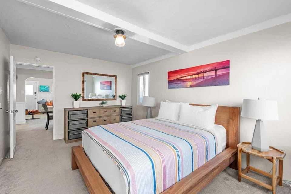 Bed, Bedroom