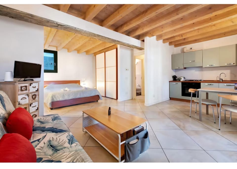 LAKEly Nest Apartment in Province of Brescia