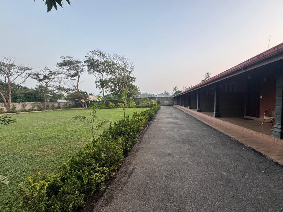 Thronefield Eco Lodge Hotel in Western Province