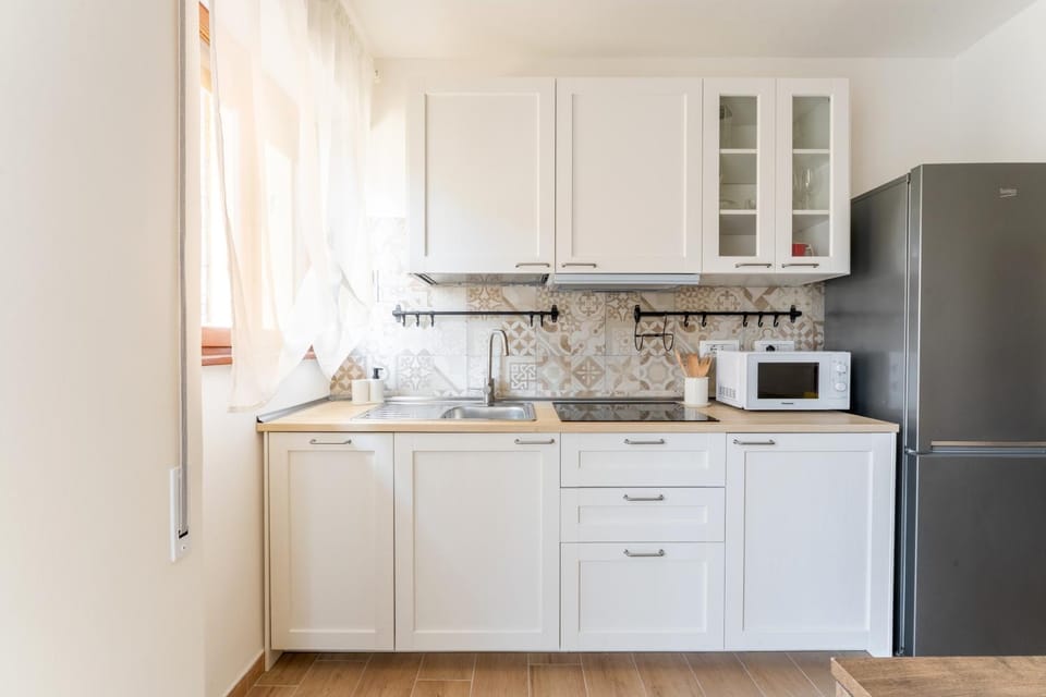 Kitchen or kitchenette, dishwasher, minibar, oven, pet friendly, stove, toaster