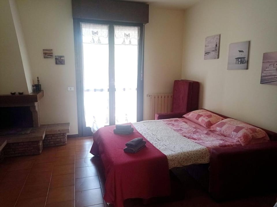 Residential zone, immersed in the green, wifi Apartment in Sirmione