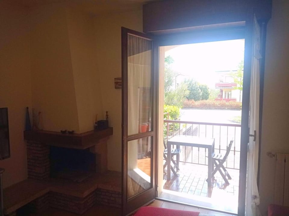 Residential zone, immersed in the green, wifi Apartment in Sirmione