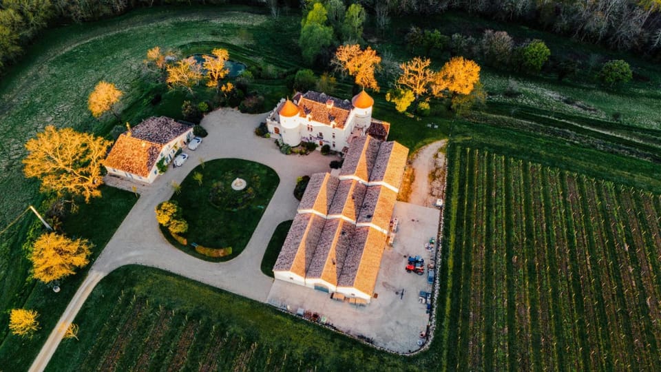 Château LA ROBERTERIE logement entier proche Saint Emilion Villa in Nouvelle-Aquitaine